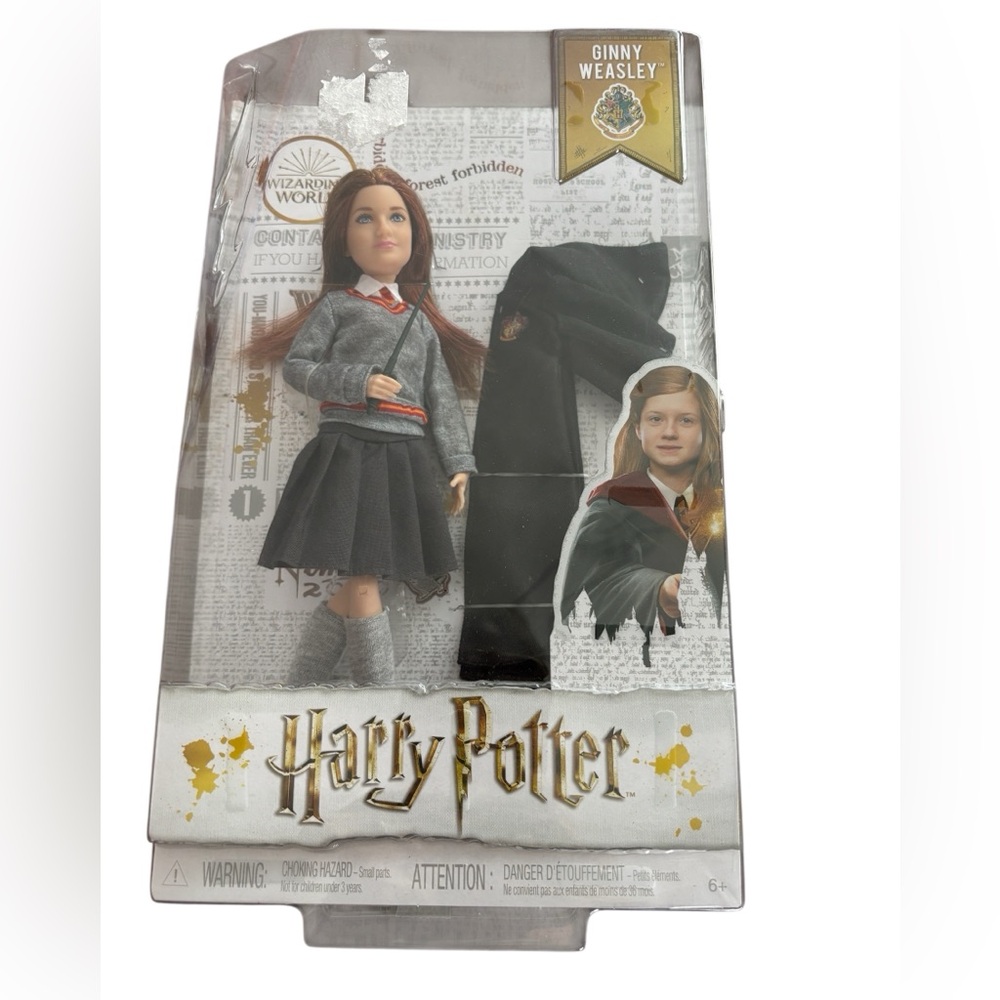 Harry Potter Ginny Weasley NIB Wizarding World Doll Gryffindor 11.5” Memorabilia